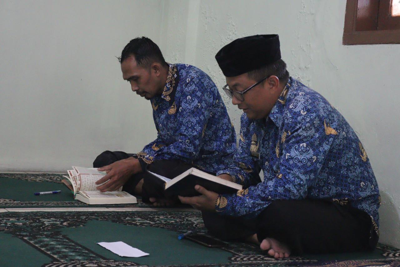 tadarus-ayat-suci-al-qur-an