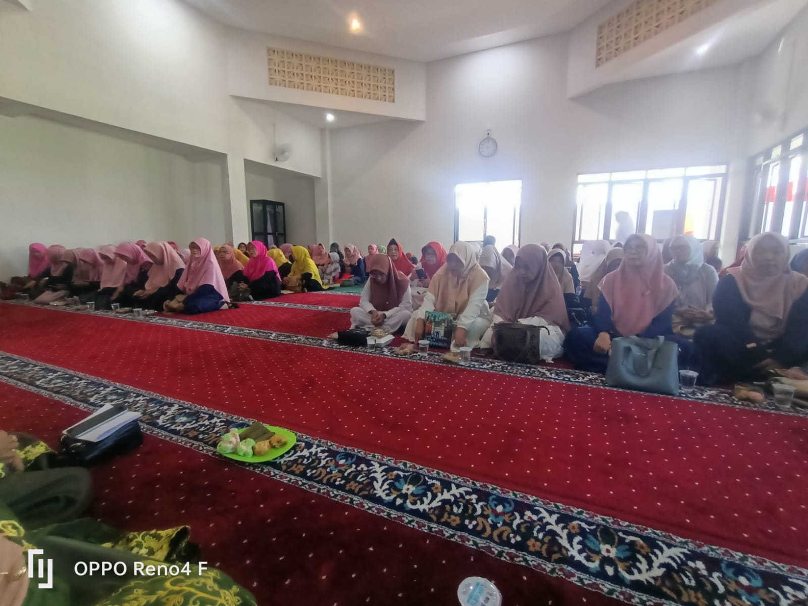 kasi-sosbud-hadiri-pengajian-rutinan-al-hidayah