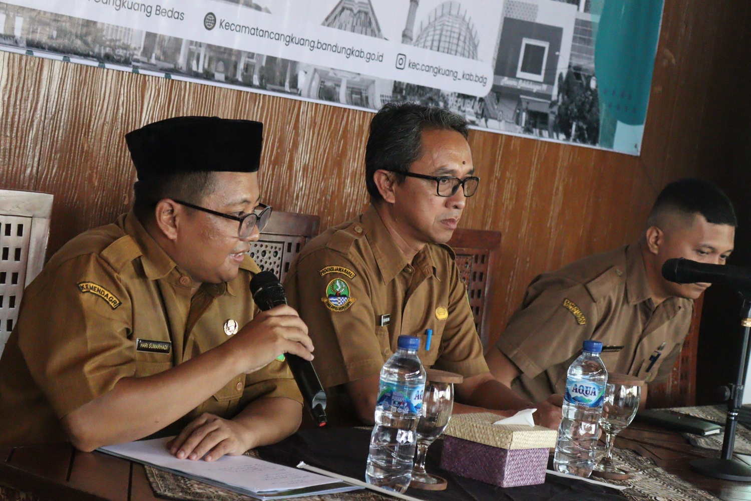 sekcam-cangkuang-resmi-buka-sosialisasi-perbup-no-82-tahun-2024-dilingkungan-kecamatan-cangkuang