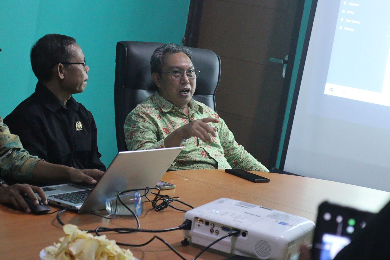 rapat-koordinasi-pembahasan-kepesertaan-pbi-jk-pasca-penggunaan-dtsen-diwilayah-kabupaten-bandung