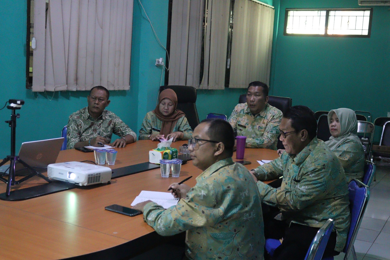 bupati-bandung-sampaikan-intruksi-lanjutkan-rencana-dan-mantapkan-kinerja-melalui-zoom-meeting