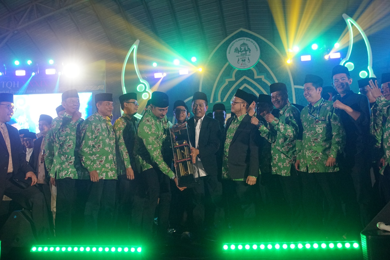 mtqh-ke-39-tingkat-kabupaten-bandung-resmi-ditutup-kabupaten-bandung-raih-juara-umum