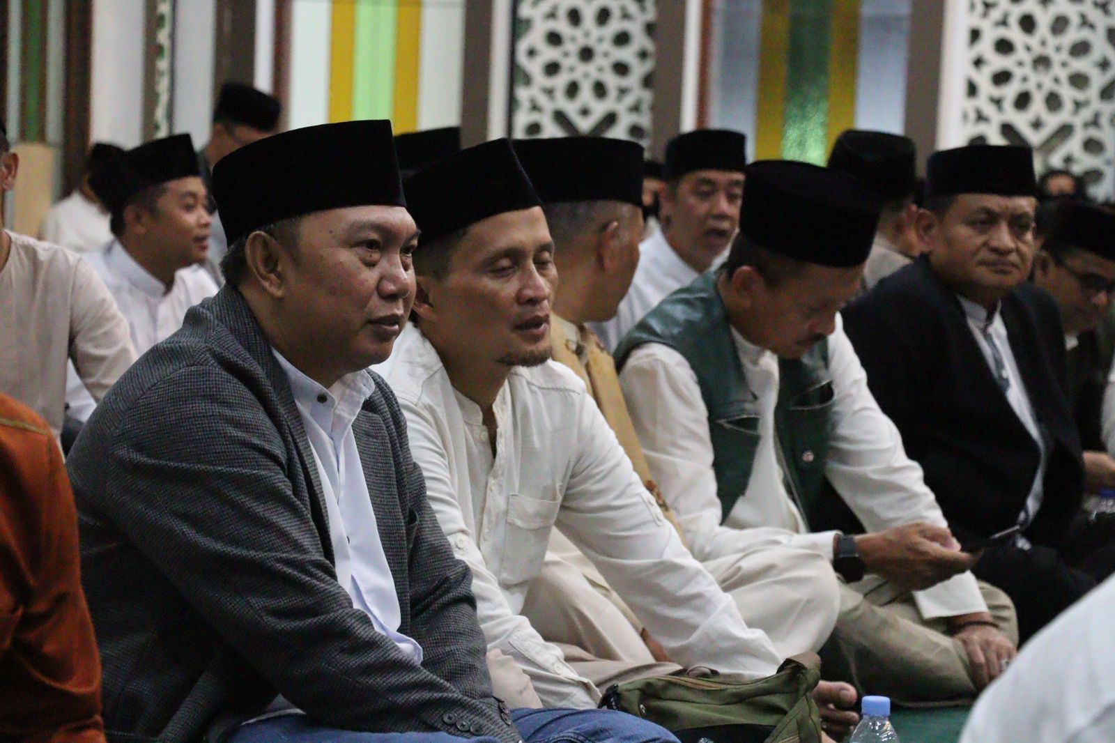 plt-camat-cangkuang-hadiri-peringatan-malam-lailatul-qadar-1446-h-tingkat-kabupaten-bandung