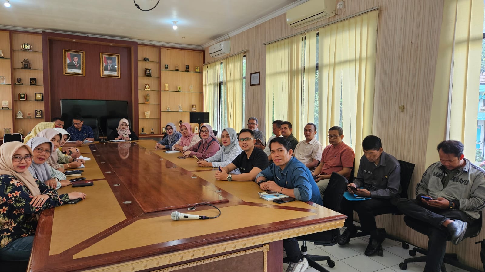 rapat-koordinasi-penguatan-lembaga-adat-desa