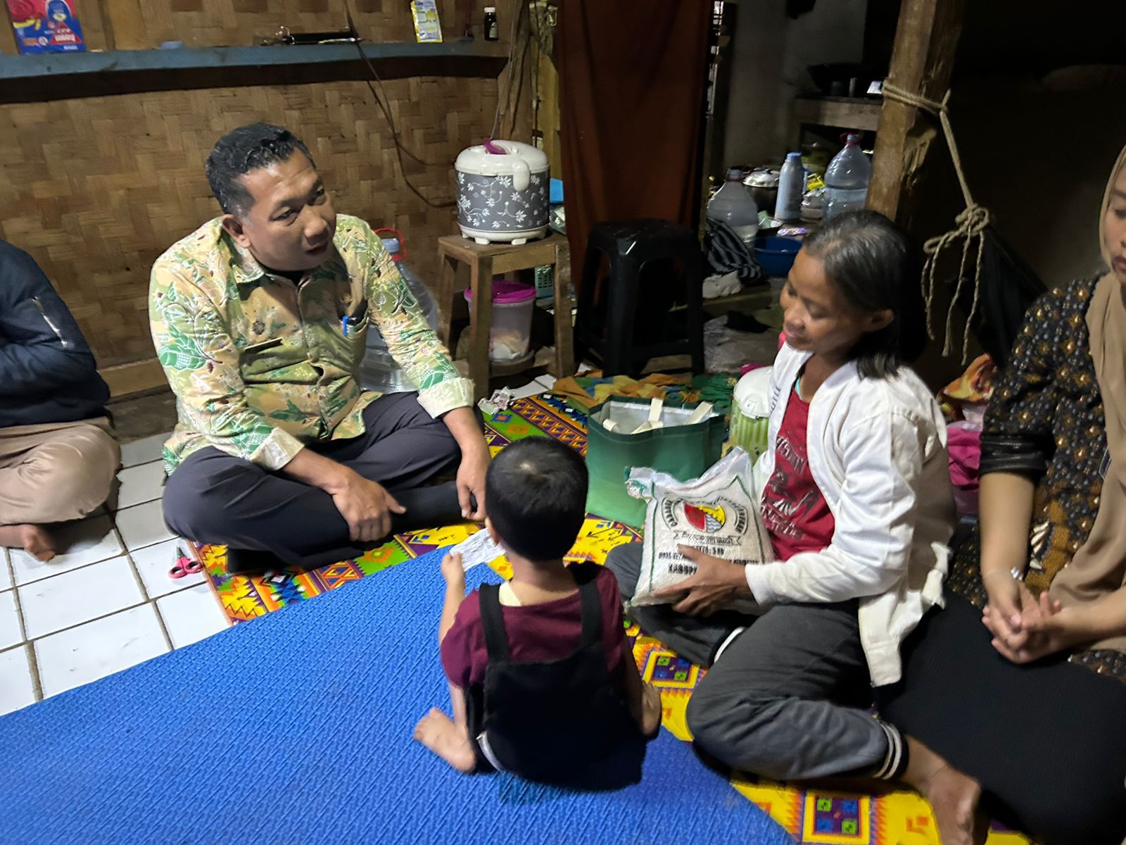 menindaklanjuti-laporan-dari-perangkat-desa-pananjung-terkait-kejadian-ppt-peninggian-penahan-tanah-yang-ambruk-dan-menimpa-rumah-warga-di-rt-01-rw-07-desa-pananjung