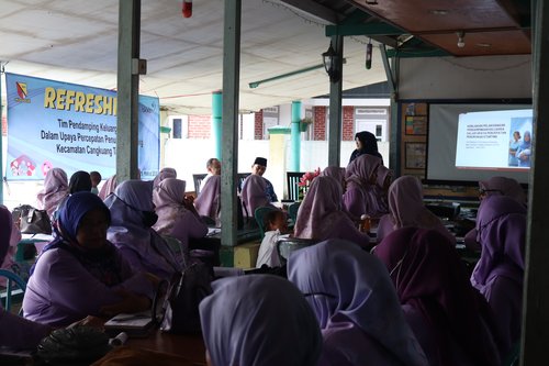 pembukaan-acara-rapat-orientasi-tim-pendamping-keluarga