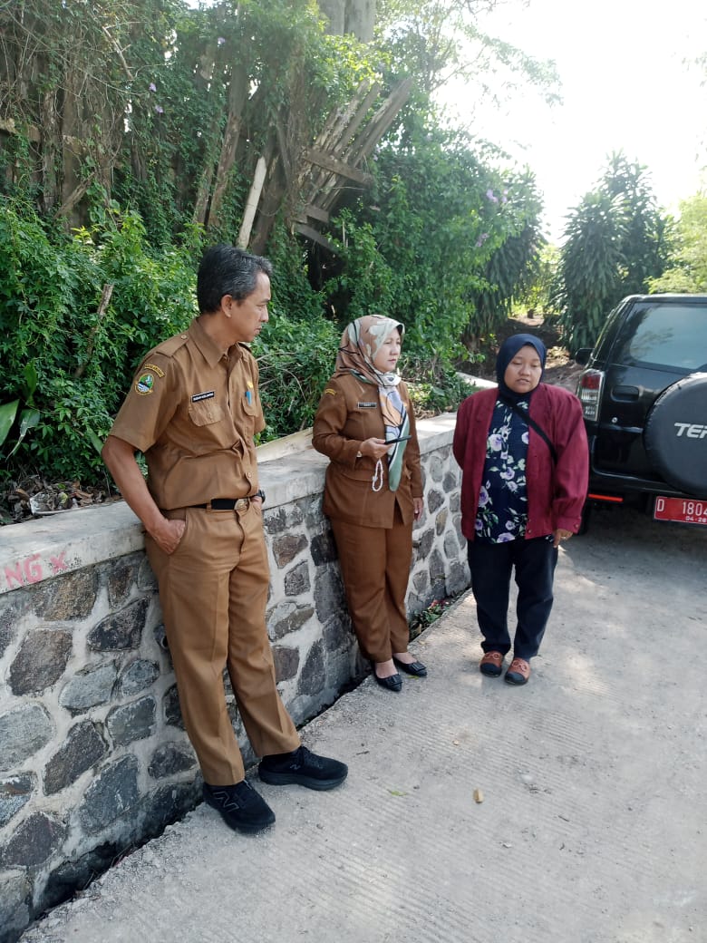 pengecheckan-tpt-yang-ambruk-di-rw-07-desa-cangkuang