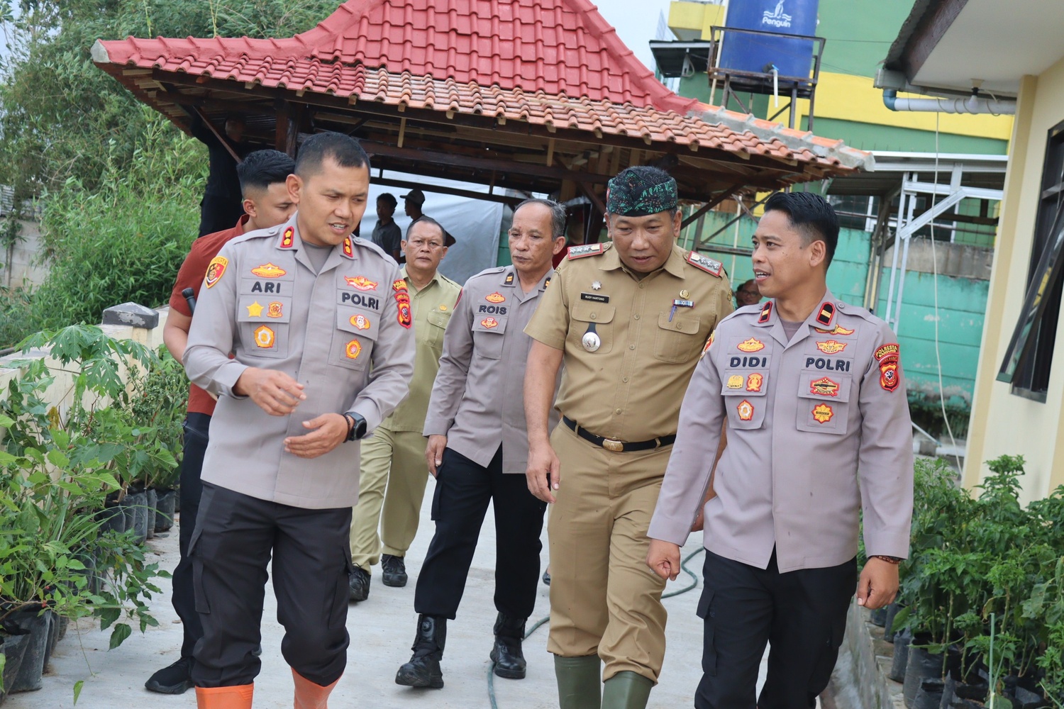 tinjau-lokasi-penanaman-pohon-langkah-nyata-wujudkan-lingkungan-yang-asri