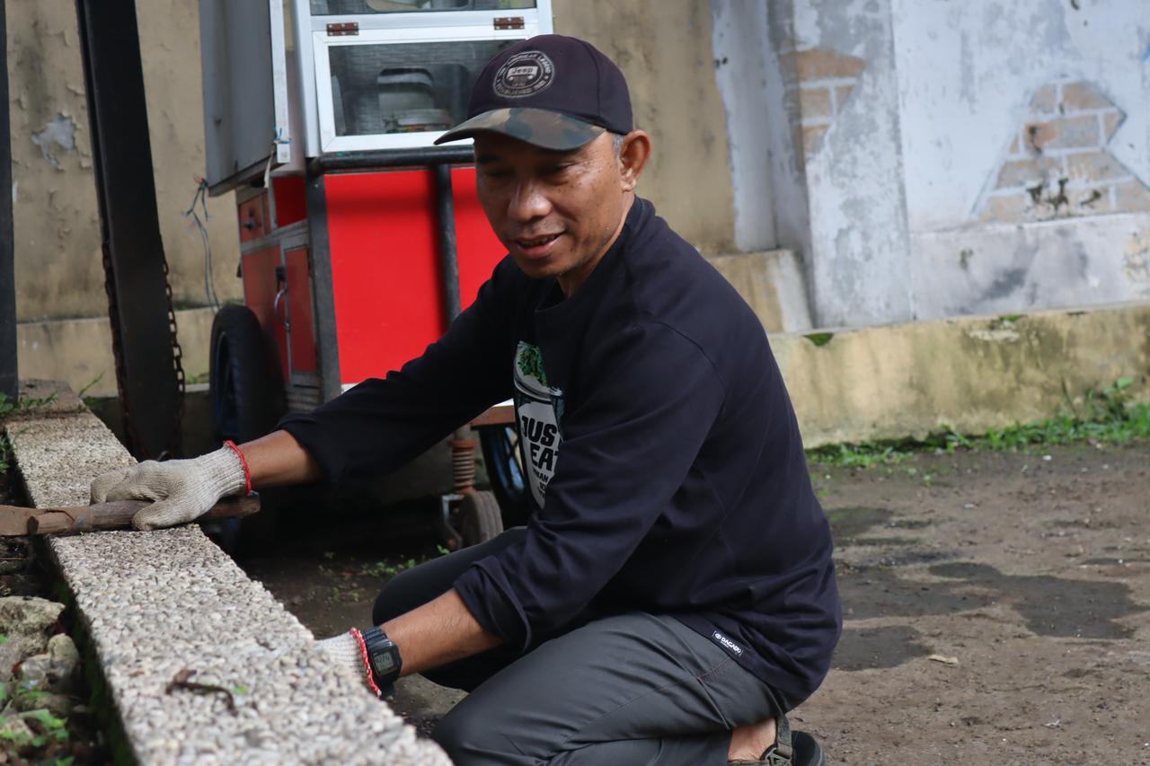 jumat-bersih-rutinan-dihalaman-kantor-kecamatan-cangkuang